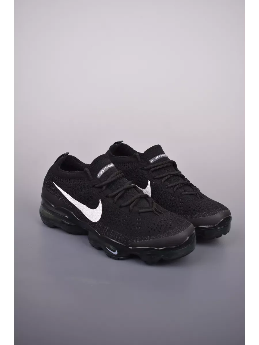 Air vapormax black white tick best sale